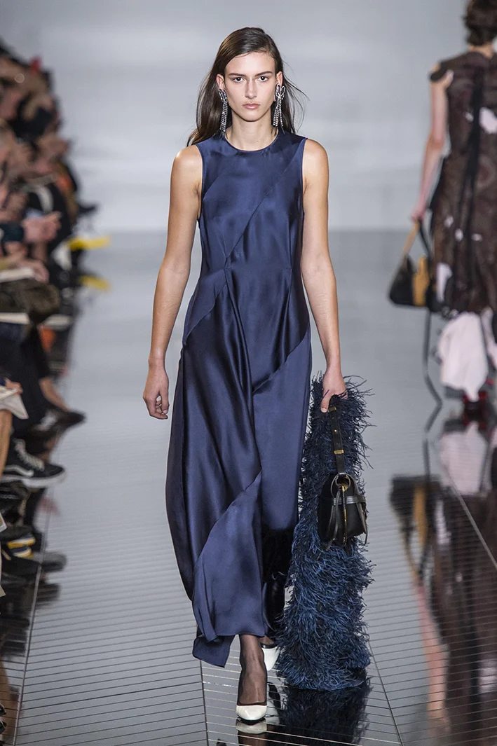 loewe-rf19-5026.jpg