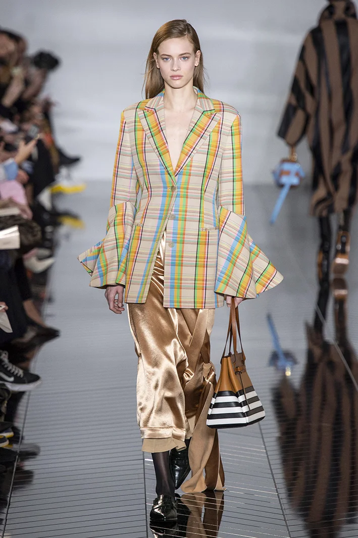 loewe-rf19-5087.jpg