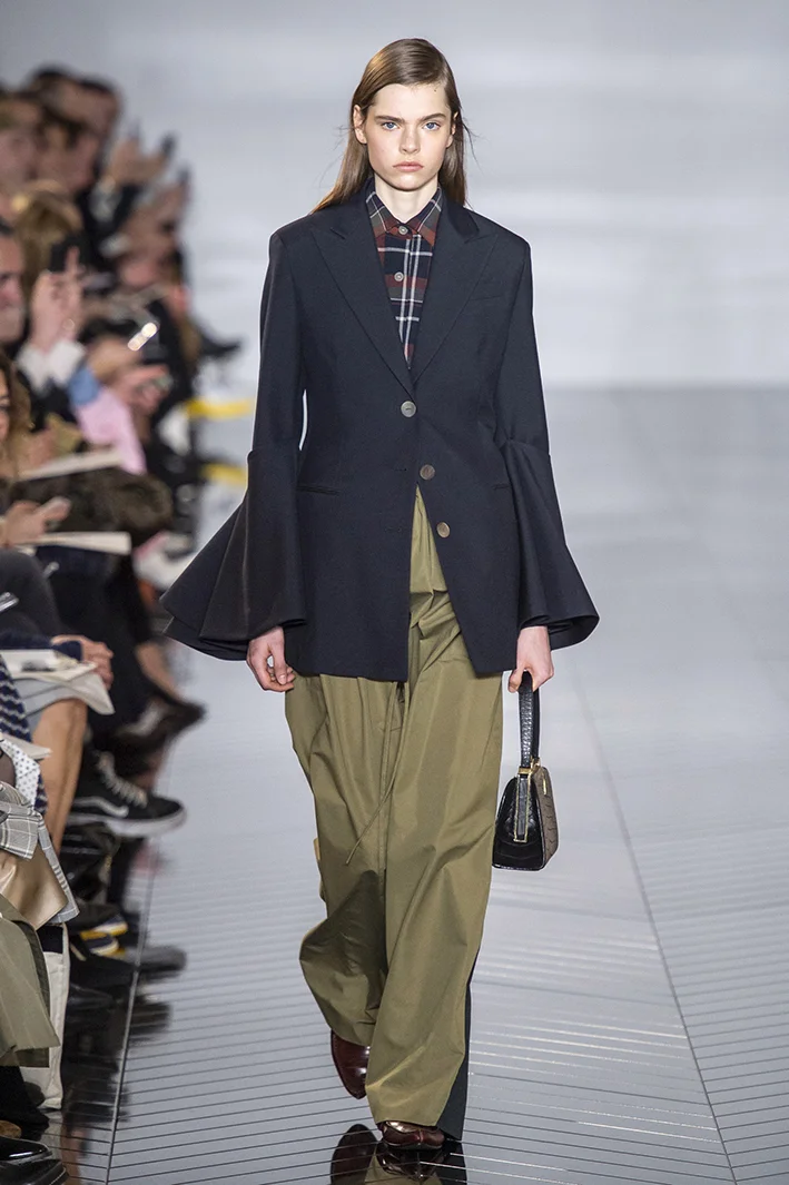loewe-rf19-5189.jpg
