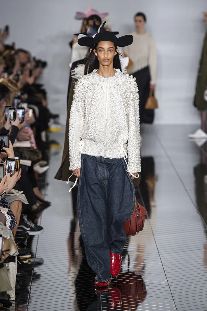 loewe-rf19-5258.jpg