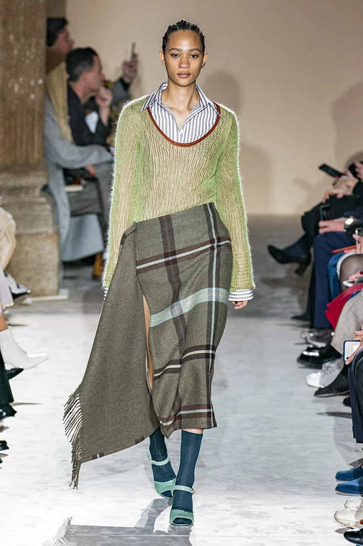 ferragamo-rf19-0124.jpg