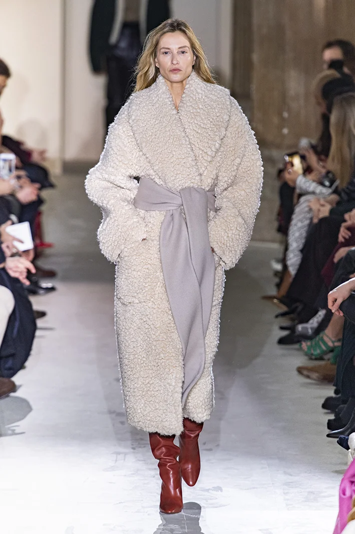 ferragamo-rf19-0530.jpg