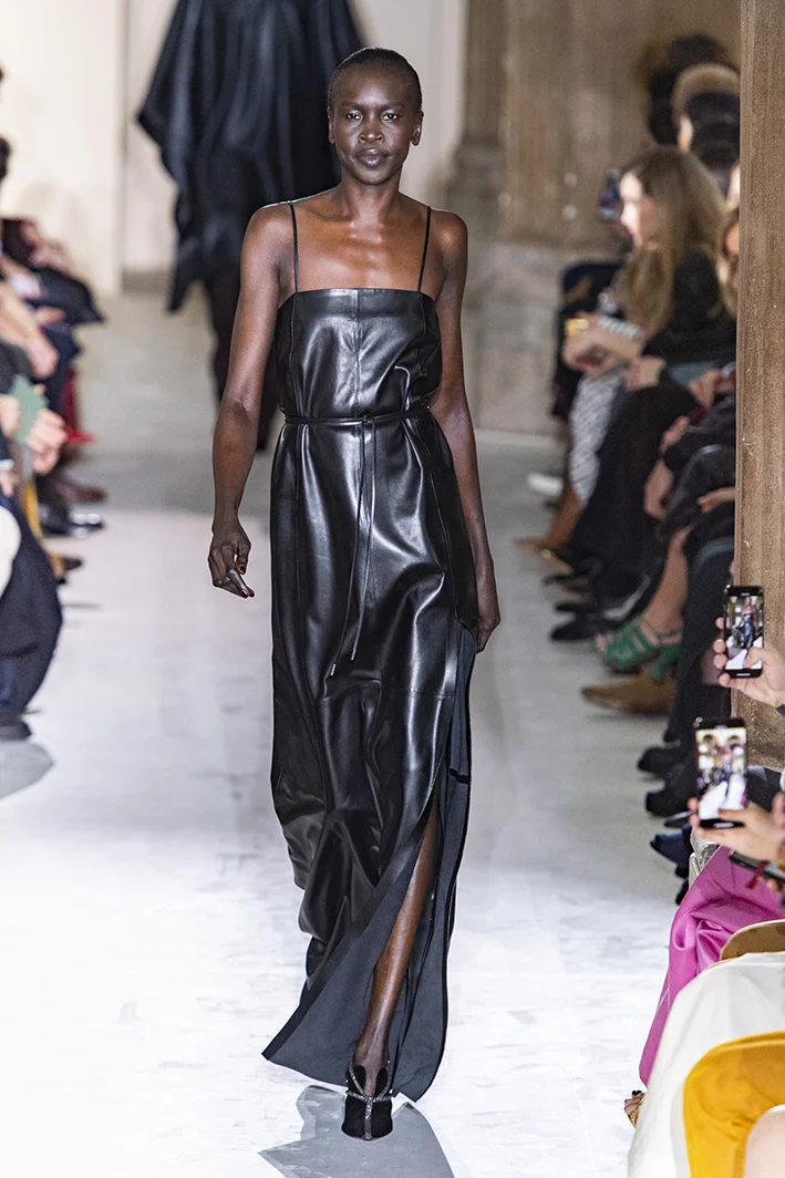 ferragamo-rf19-0697.jpg