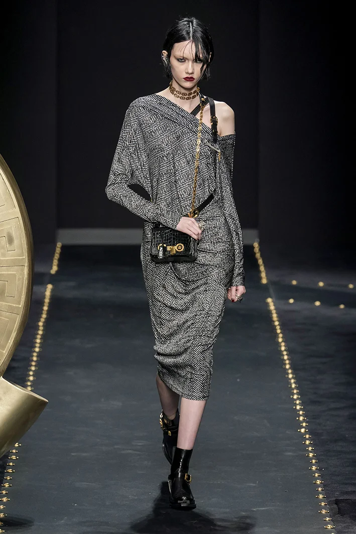 versace-rf19-0155.jpg