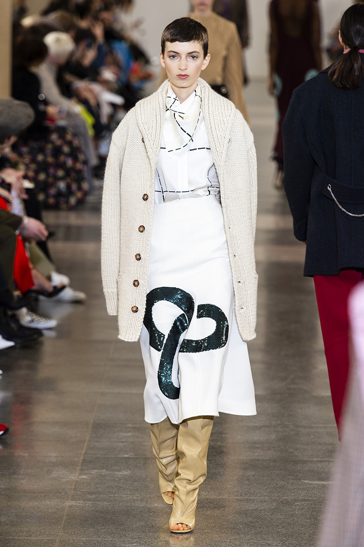 victoria-beckham-rf19-0227.jpg
