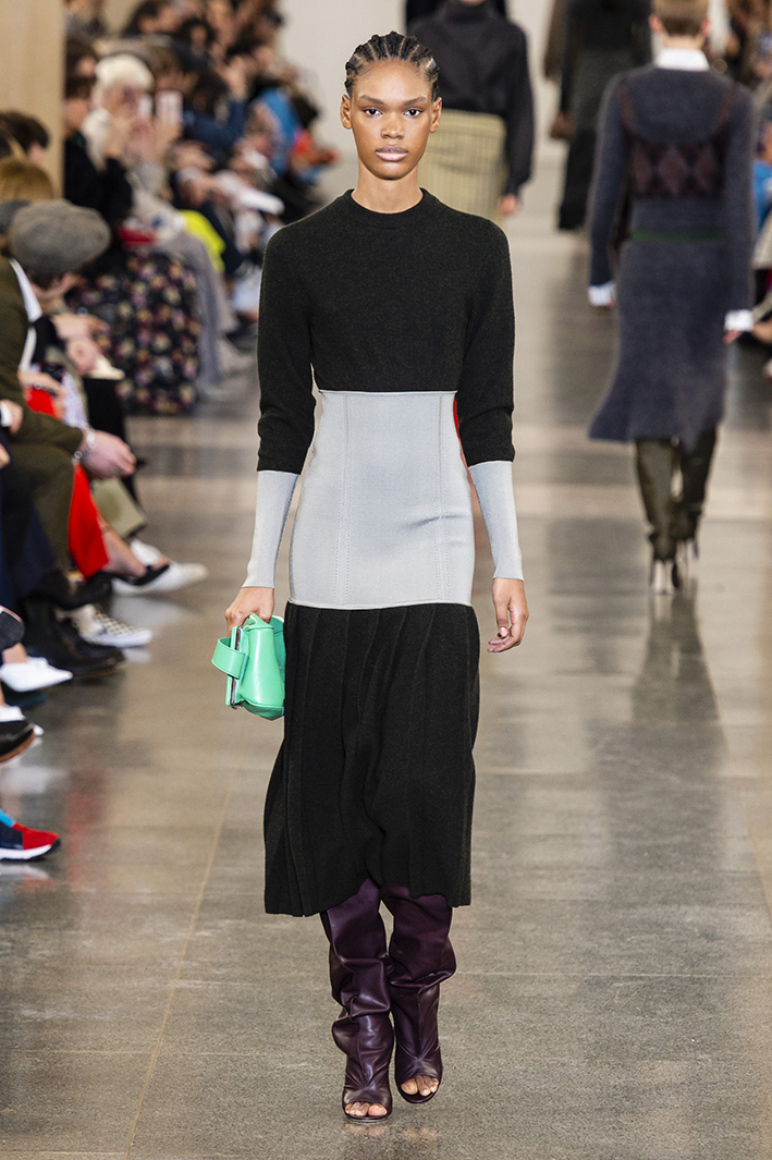 victoria-beckham-rf19-0348.jpg