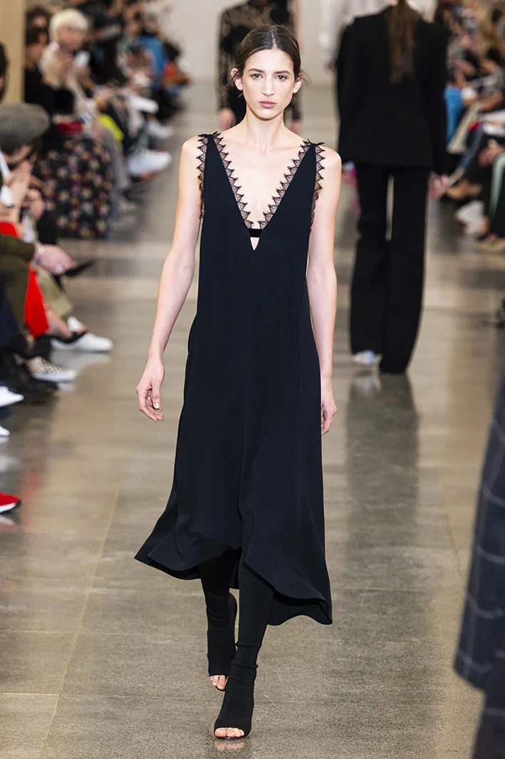 victoria-beckham-rf19-0702.jpg
