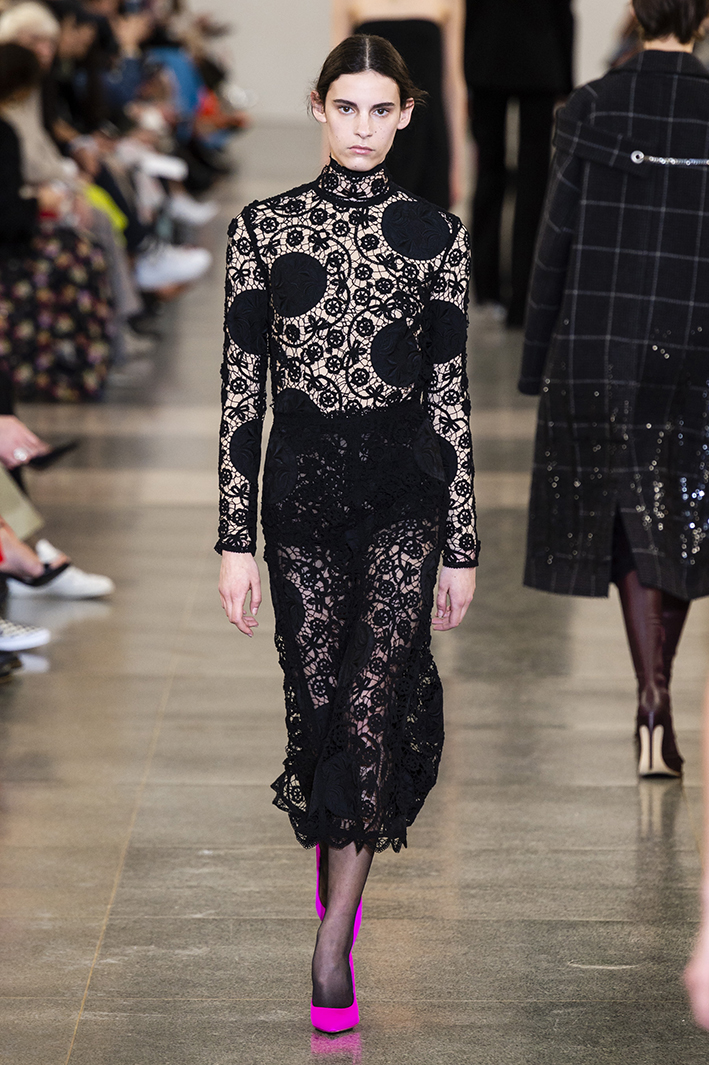 victoria-beckham-rf19-0718.jpg