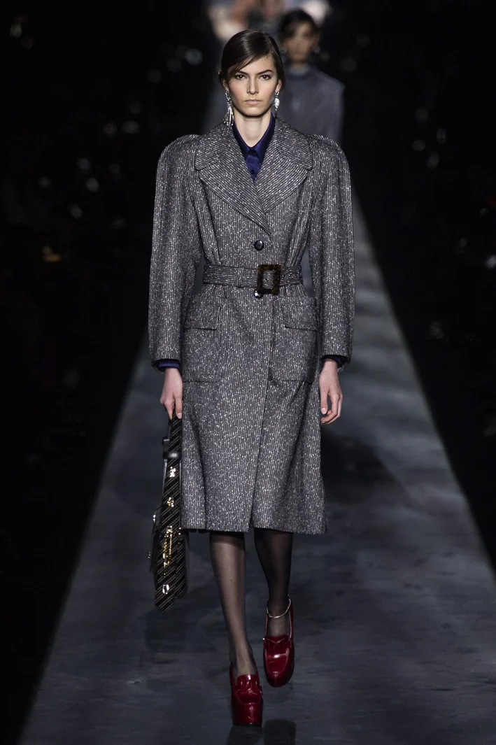 givenchy-rf19-0204.jpg