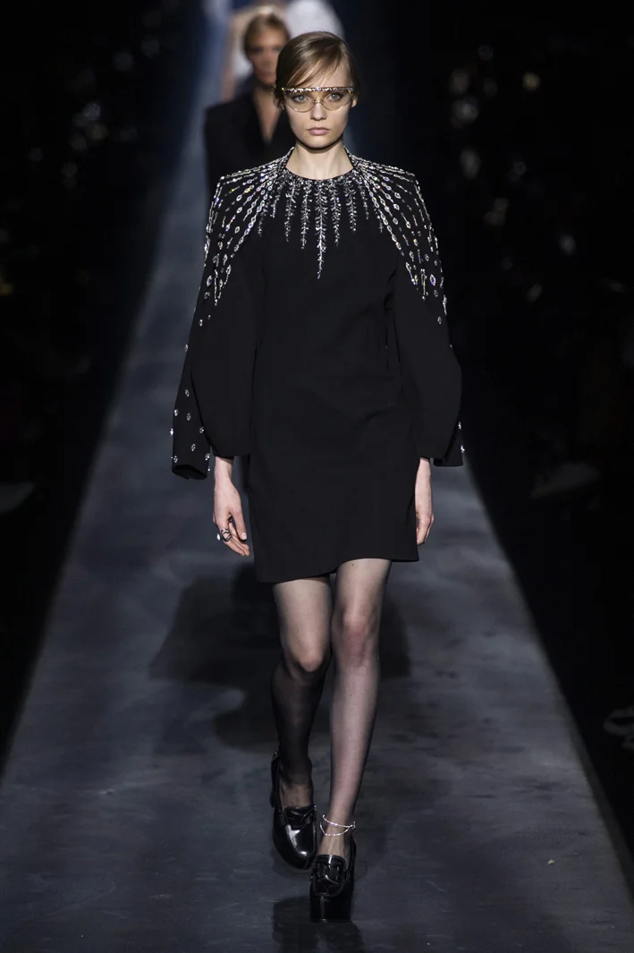 givenchy-rf19-0942.jpg