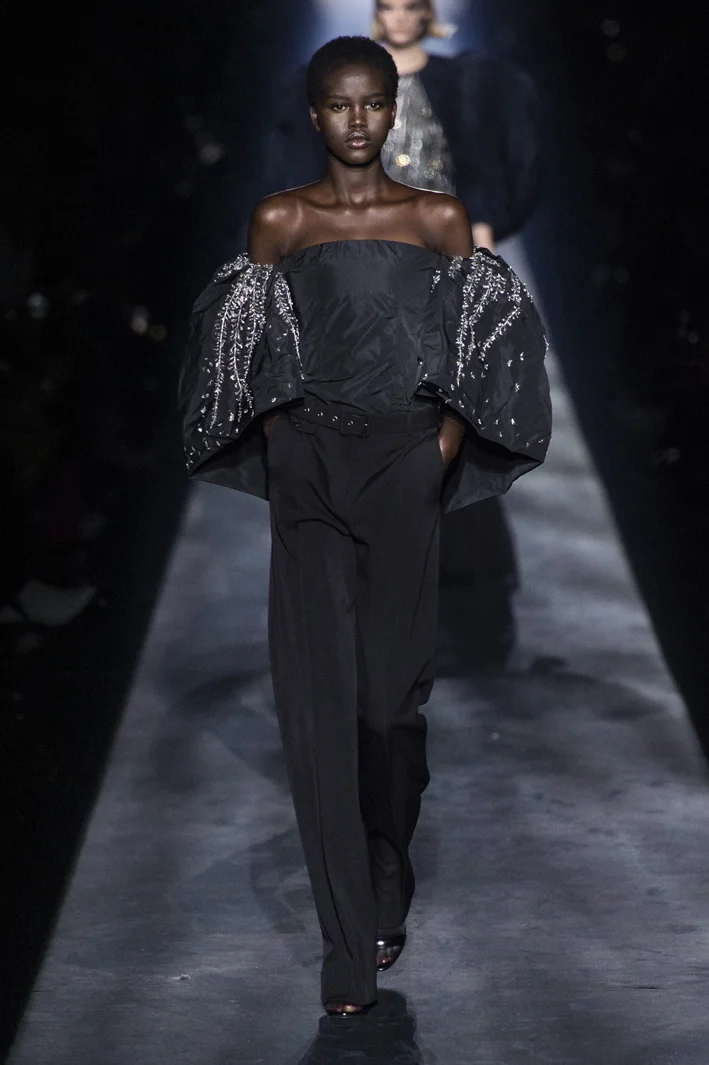 givenchy-rf19-0997.jpg
