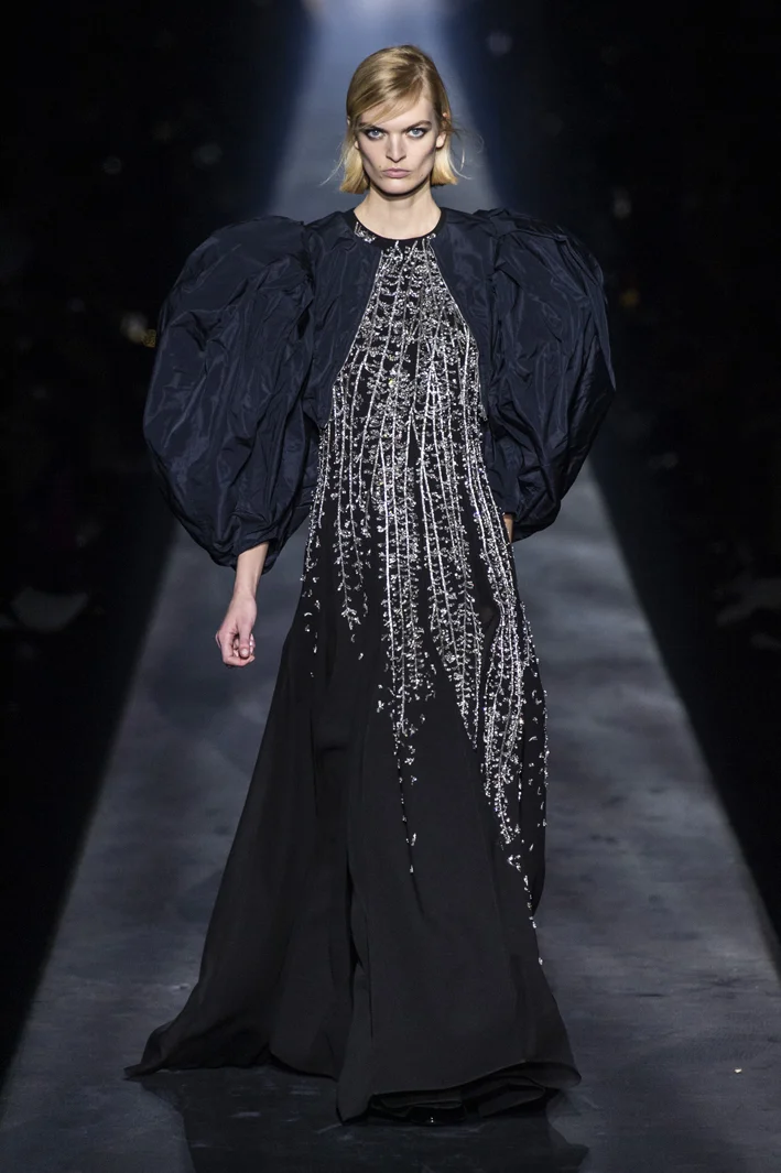 givenchy-rf19-1011.jpg