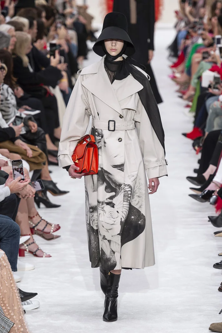 valentino-rf19-0102.jpg