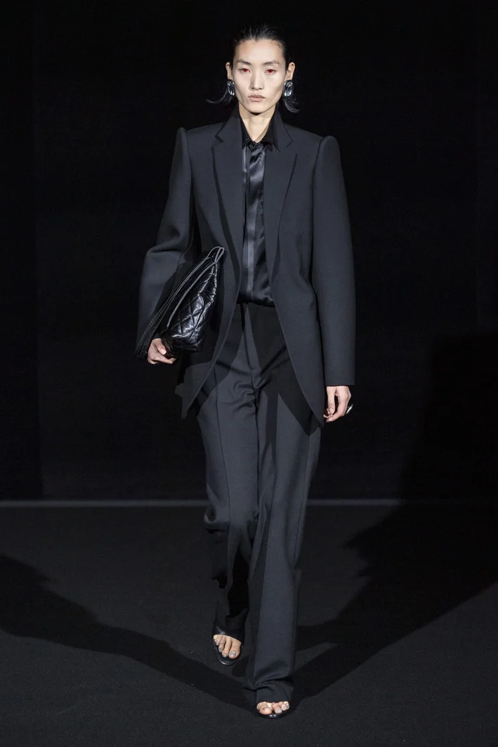 balenciaga-rf19-5200.jpg