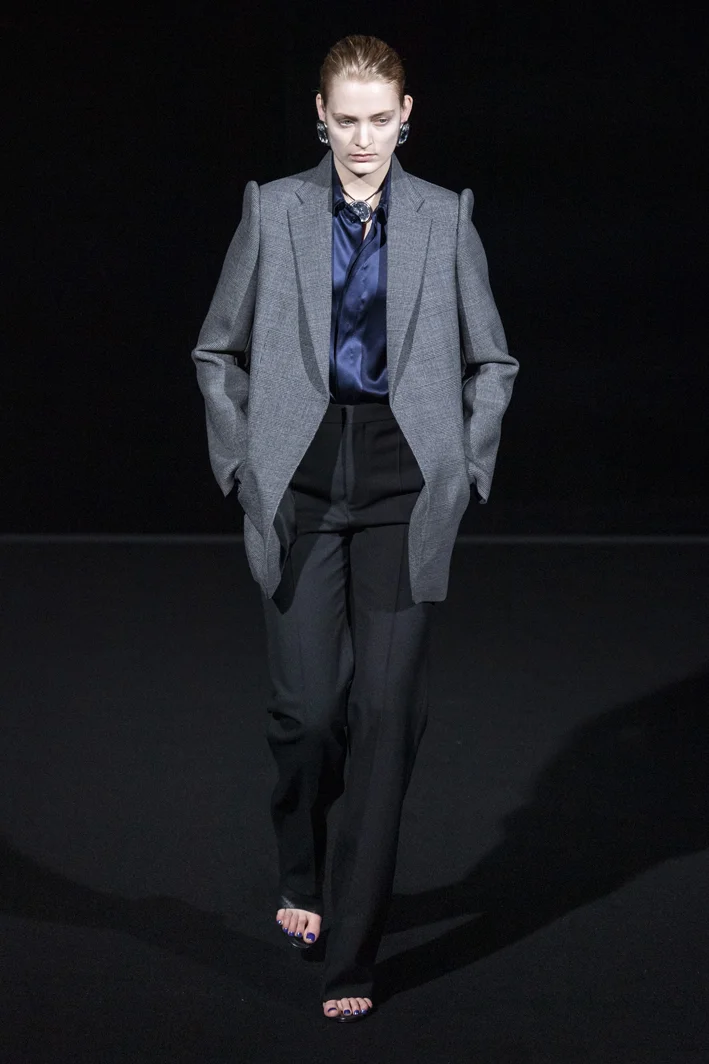 balenciaga-rf19-5240.jpg