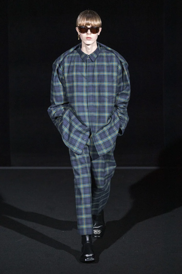 balenciaga-rf19-5540.jpg