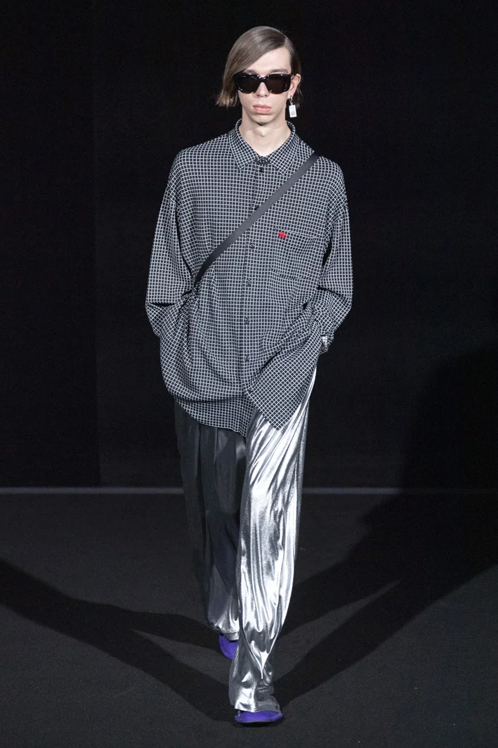 balenciaga-rf19-6080.jpg