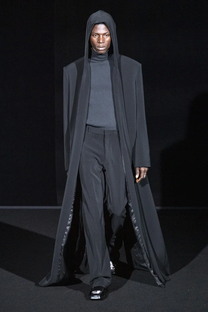 balenciaga-rf19-6125.jpg