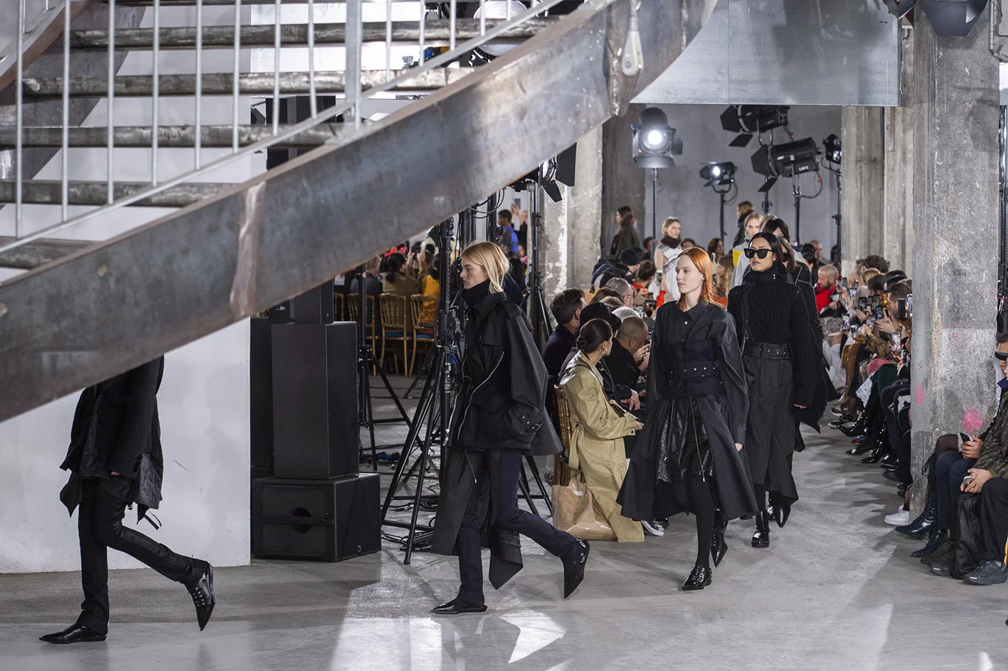 sacai-rf19-1799.jpg