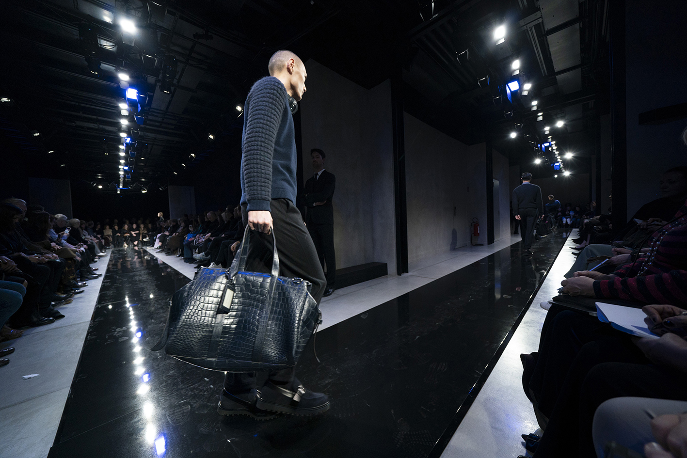 giorgio-armani-atm-rf19-0296.jpg