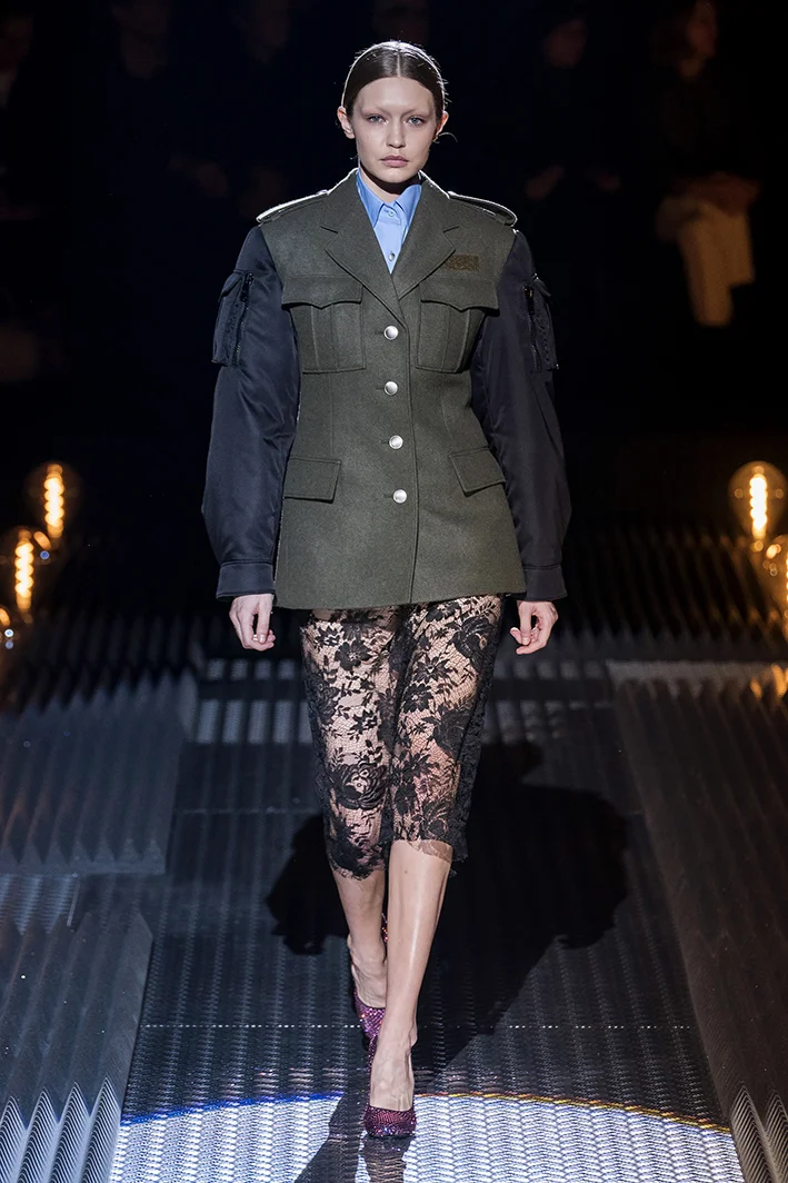 prada-rf19-0161.jpg