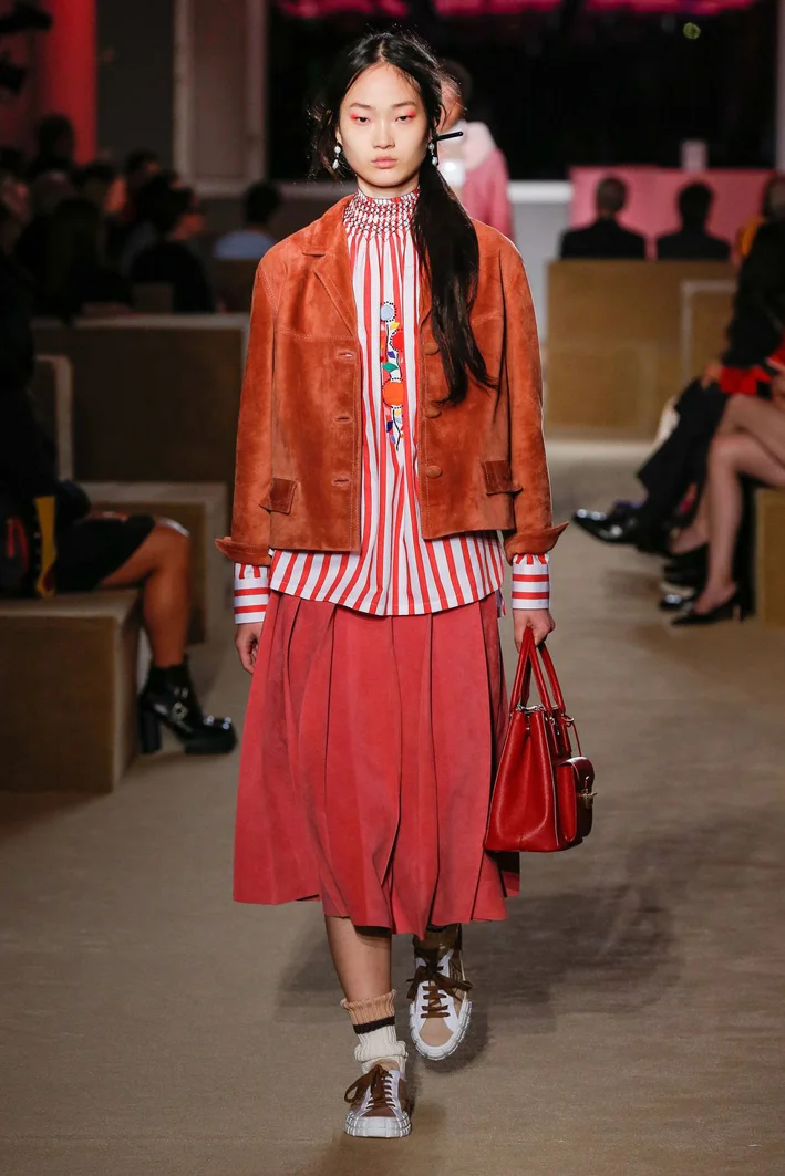 22-prada-resort-20-1556890629.jpg