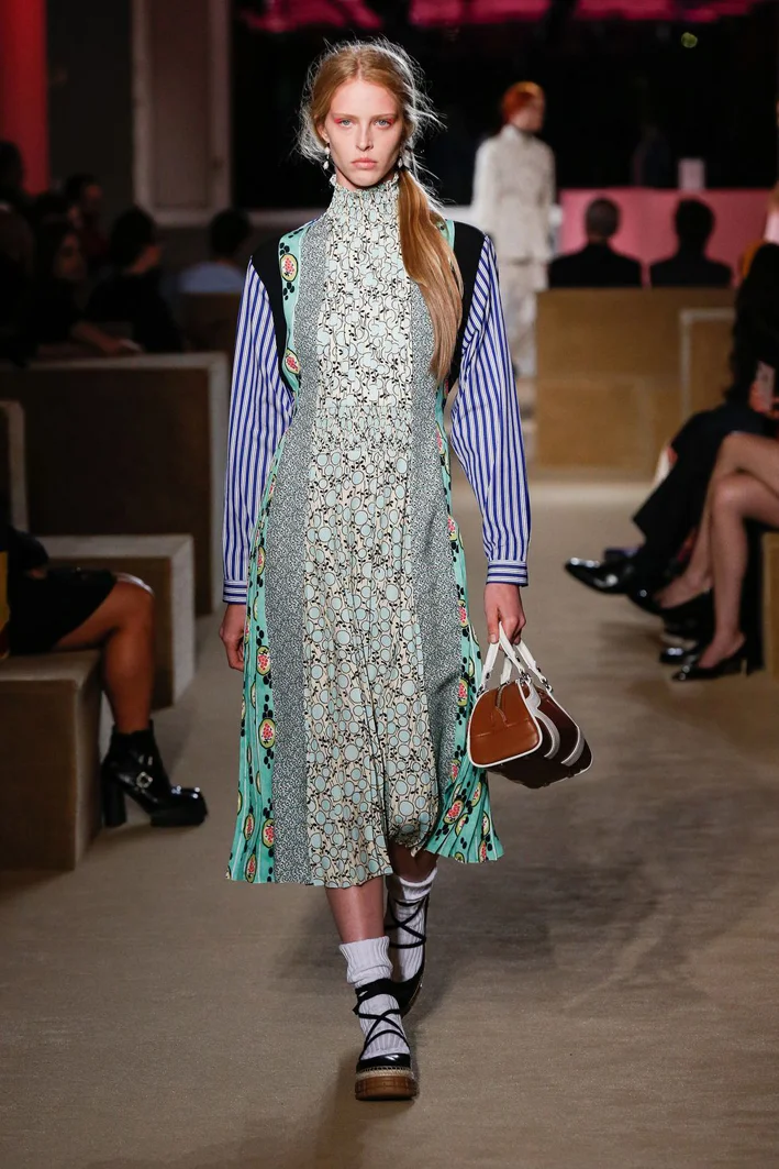 26-prada-resort-20-1556890634.jpg
