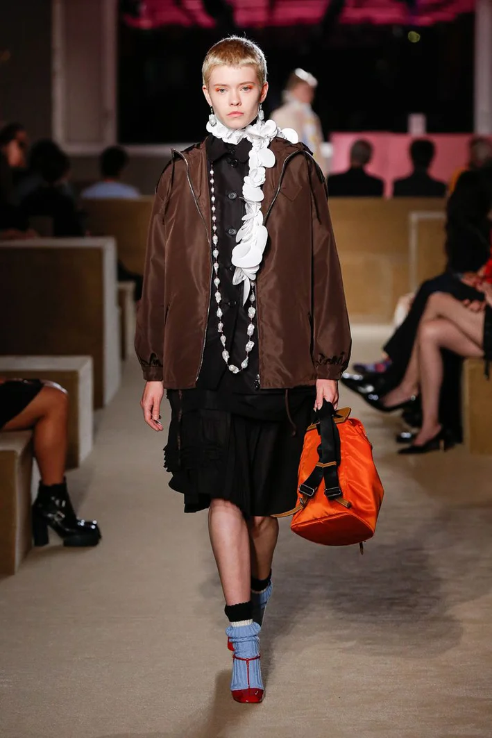 37-prada-resort-20-1556890643.jpg
