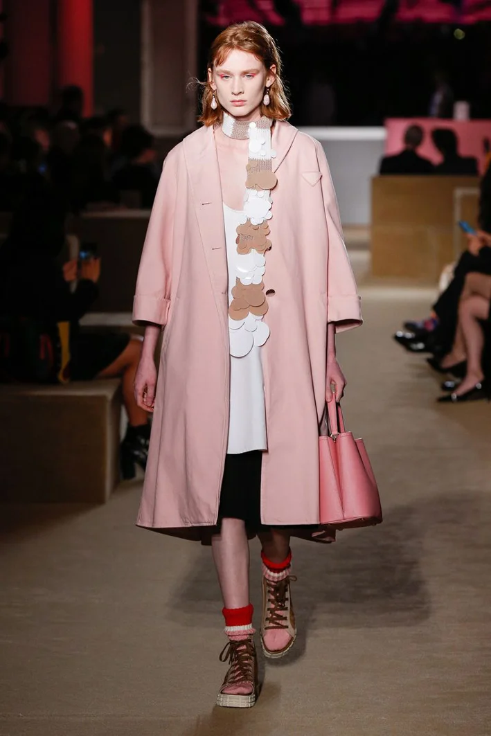 44-prada-resort-20-1556890648.jpg