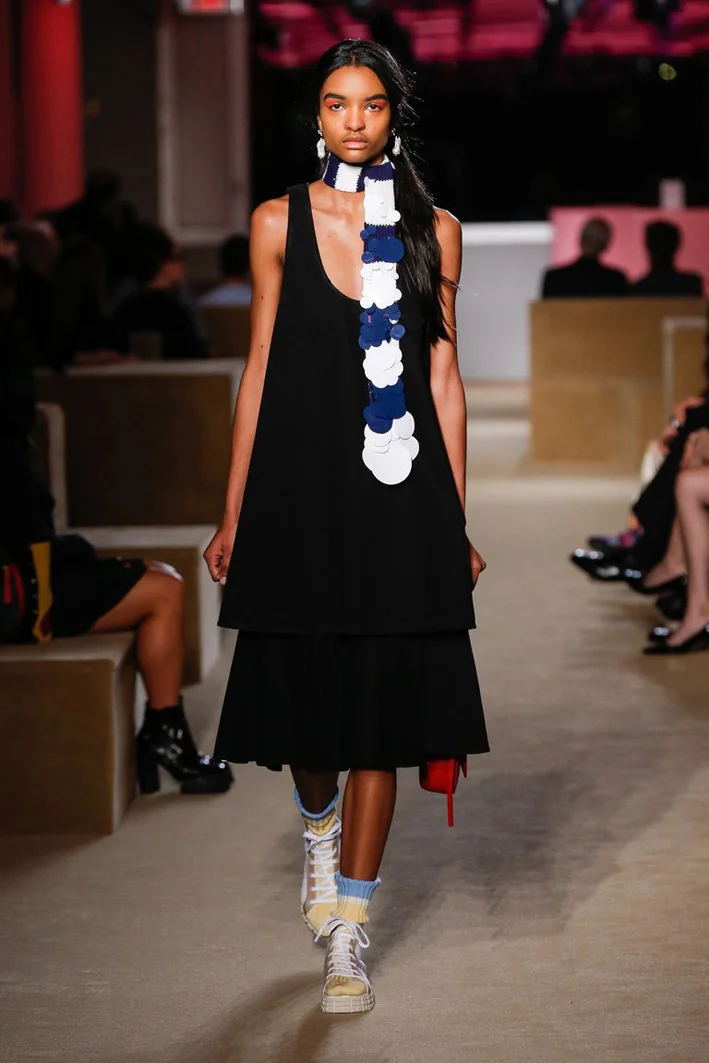 46-prada-resort-20-1556890650.jpg