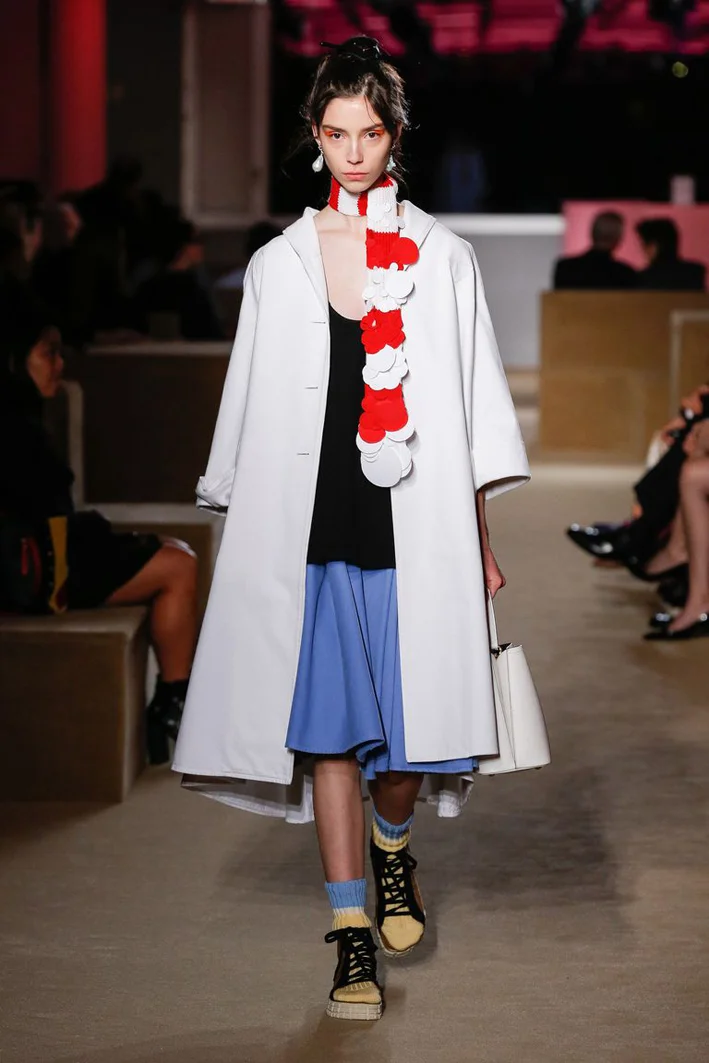 47-prada-resort-20-1556890650.jpg