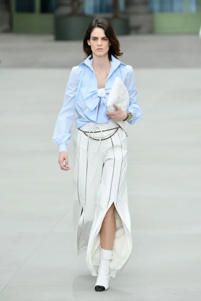 model-walks-the-runway-during-chanel-cruise-2020-collection-news-photo-1146646684-1556892197.jpg