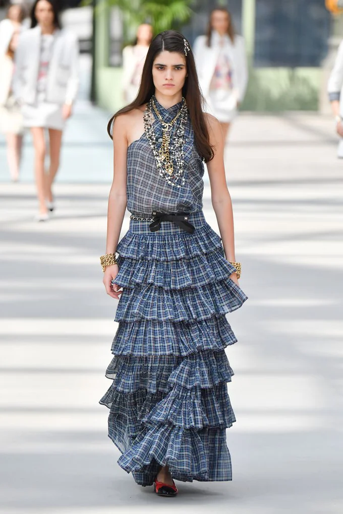 model-walks-the-runway-during-chanel-cruise-2020-collection-news-photo-1146686487-1556893722.jpg
