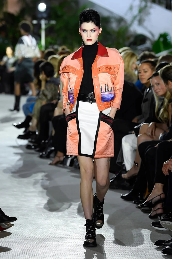 louis-vuitton-cruise-2020-fashion-show-007.jpg