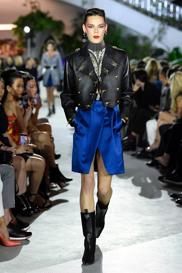 louis-vuitton-cruise-2020-fashion-show-013.jpg