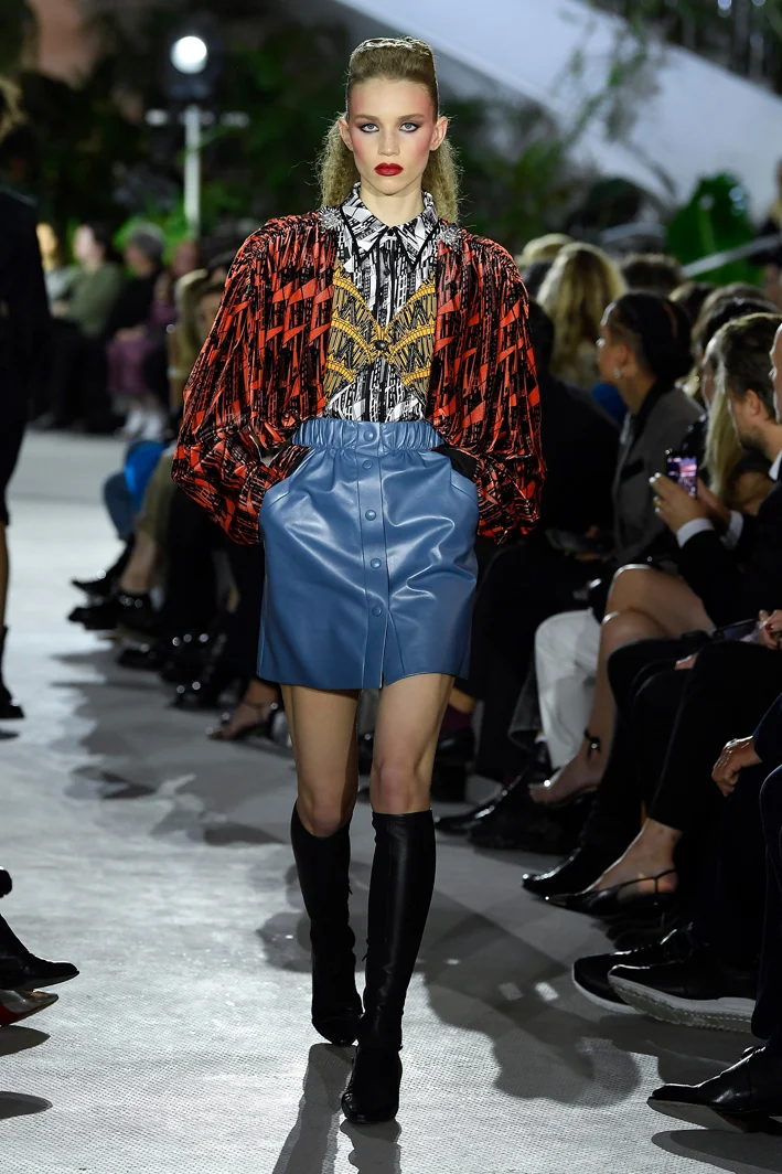 louis-vuitton-cruise-2020-fashion-show-019.jpg