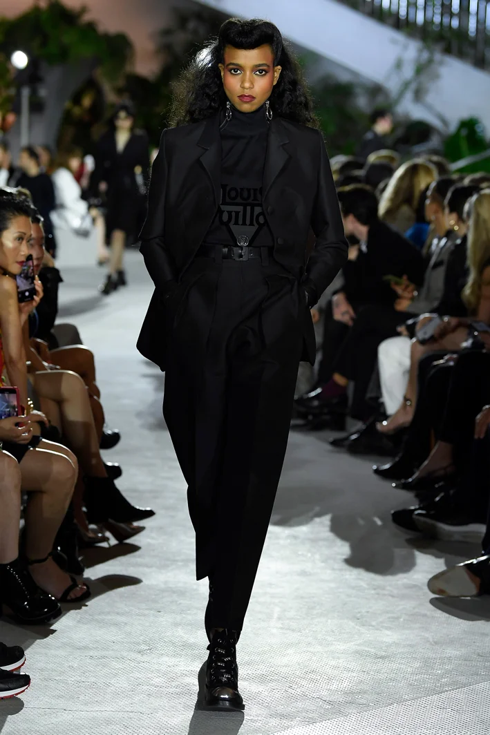 louis-vuitton-cruise-2020-fashion-show-029.jpg