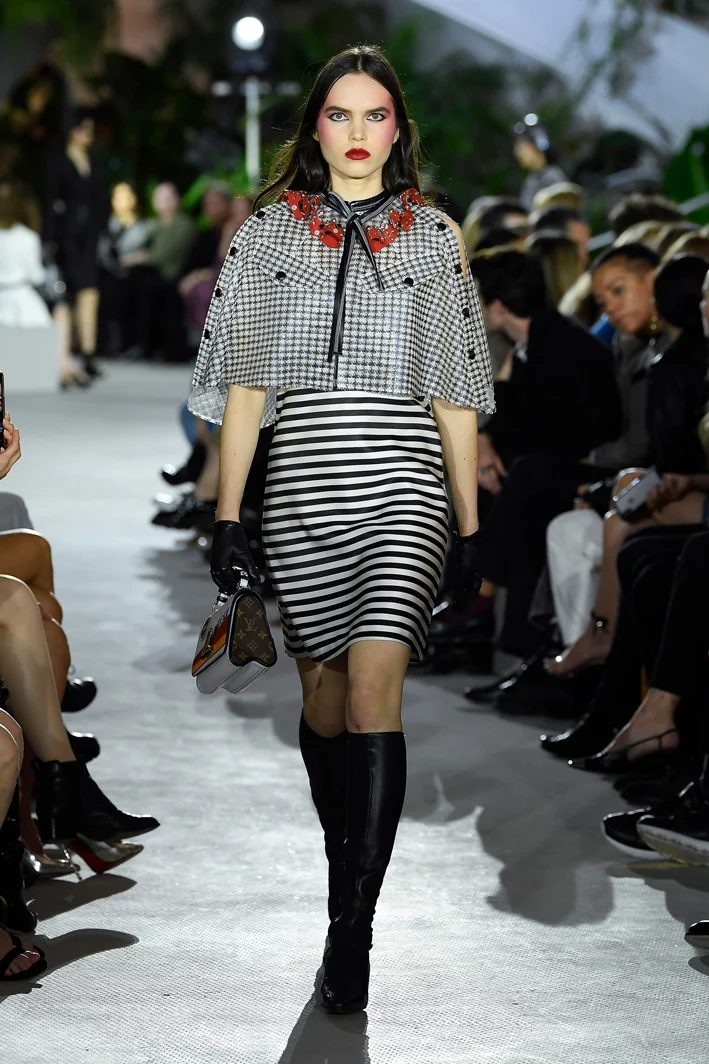 louis-vuitton-cruise-2020-fashion-show-034.jpg