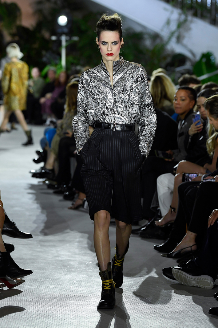 louis-vuitton-cruise-2020-fashion-show-039.jpg