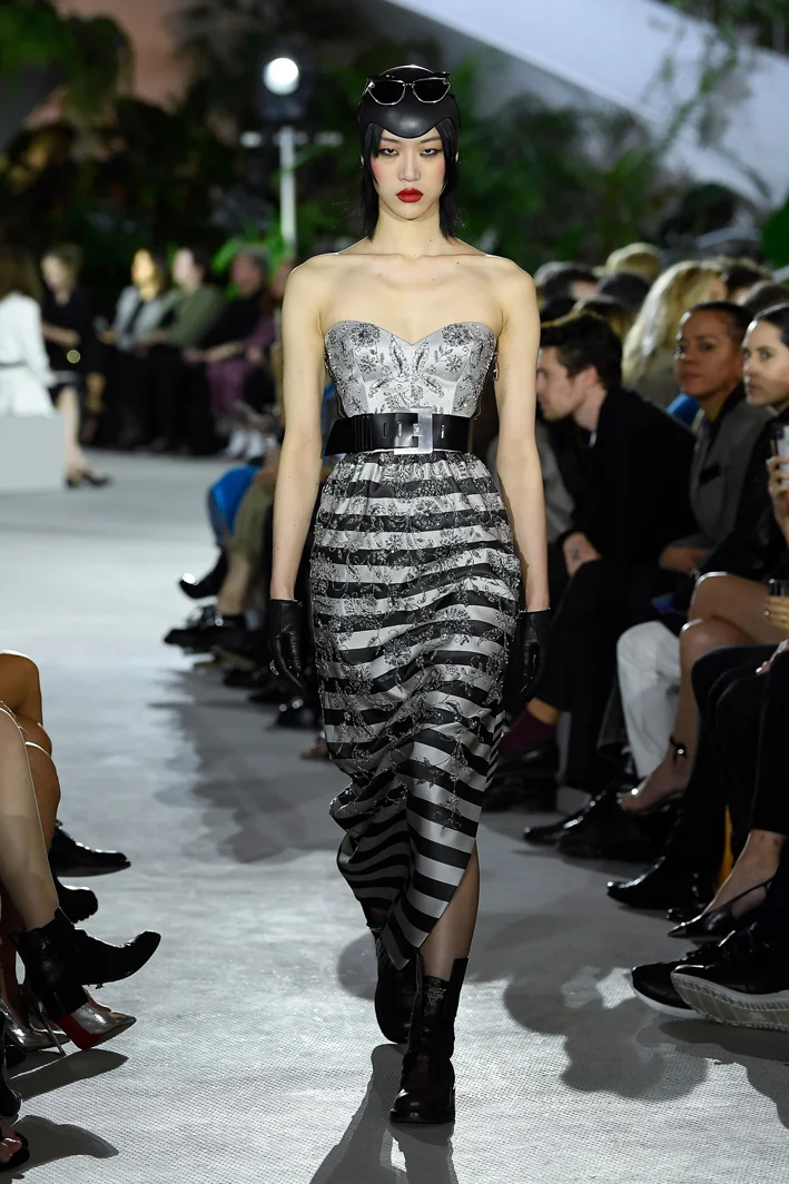 louis-vuitton-cruise-2020-fashion-show-047.jpg