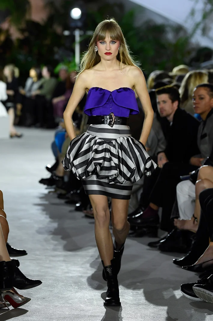 louis-vuitton-cruise-2020-fashion-show-050.jpg