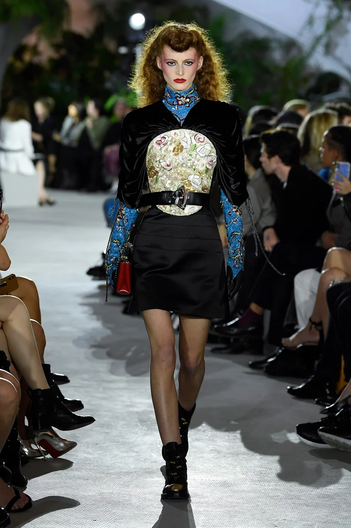 louis-vuitton-cruise-2020-fashion-show-058.jpg