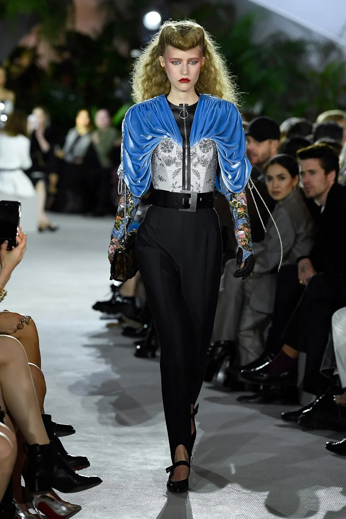 louis-vuitton-cruise-2020-fashion-show-059.jpg