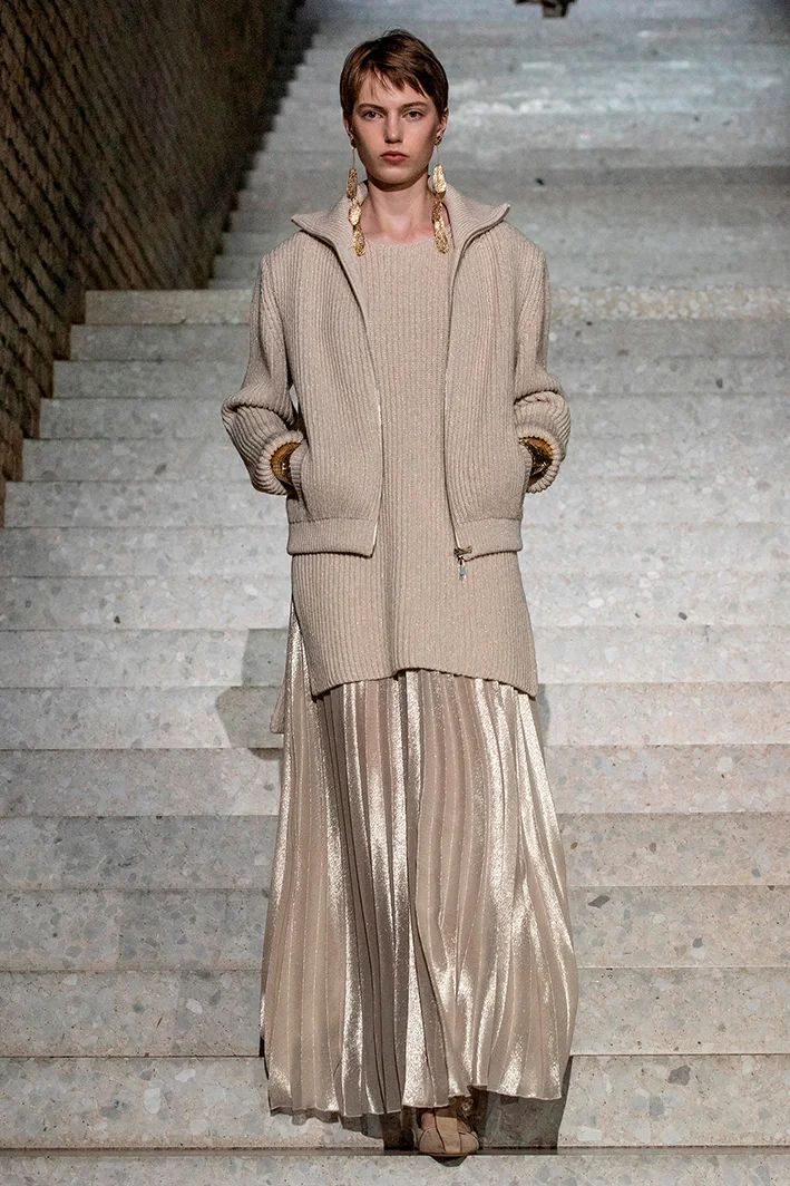 max-mara-resort-2020-fashion-show-003.jpg