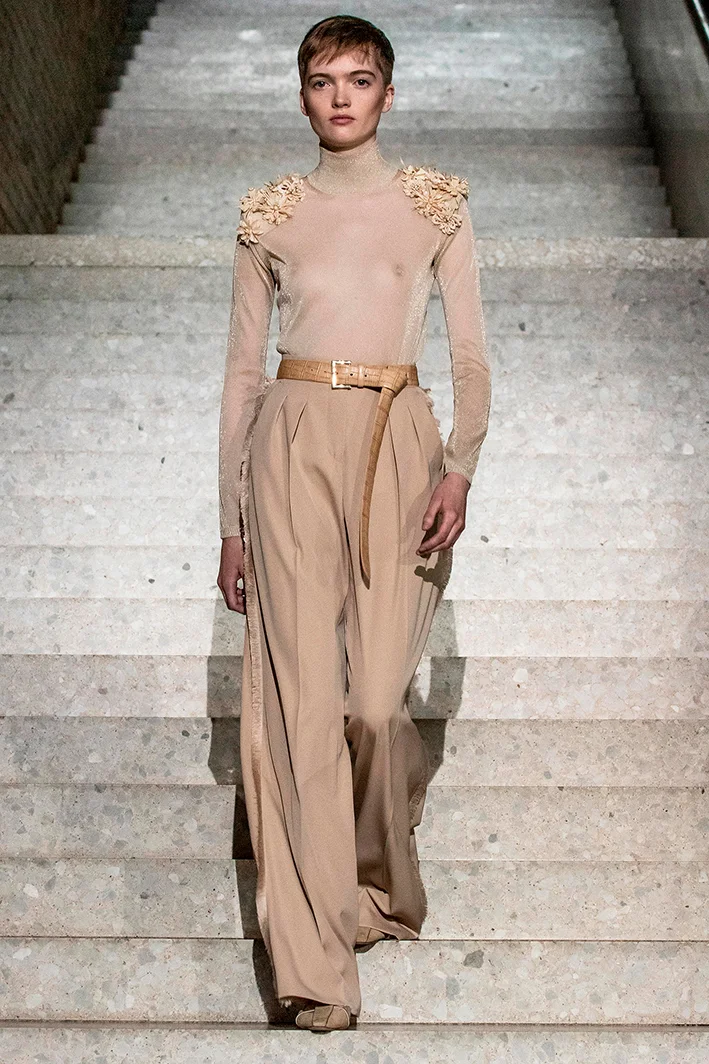 max-mara-resort-2020-fashion-show-005.jpg