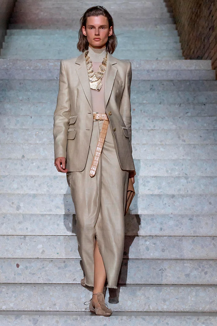 max-mara-resort-2020-fashion-show-006.jpg