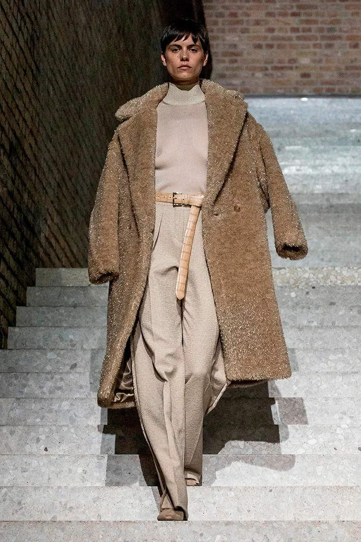 max-mara-resort-2020-fashion-show-007.jpg