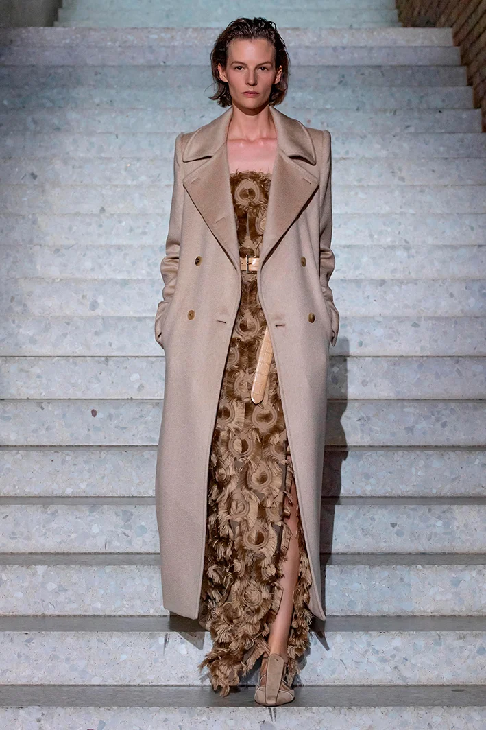 max-mara-resort-2020-fashion-show-008.jpg