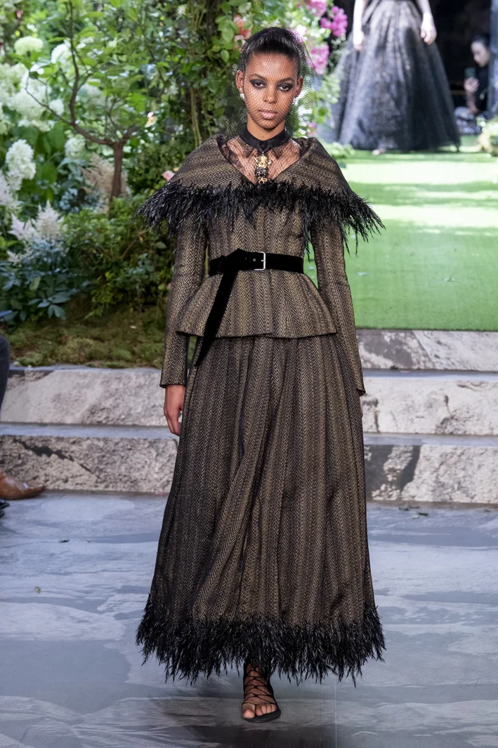 dior-hc-rf19-1952.jpg