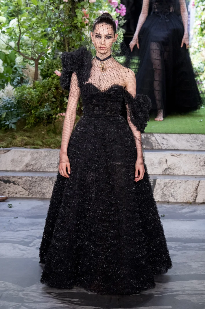 dior-hc-rf19-2106.jpg
